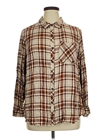 Terra & Sky 3/4 Sleeve Button-Down Shirt (view 1)