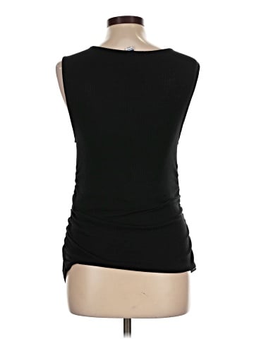 Old Navy - Maternity Sleeveless T-Shirt (view 2)