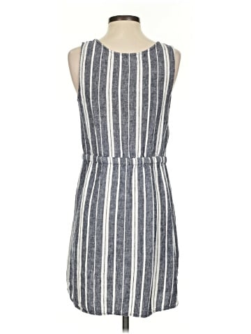 Old Navy Casual Dress (view 2)