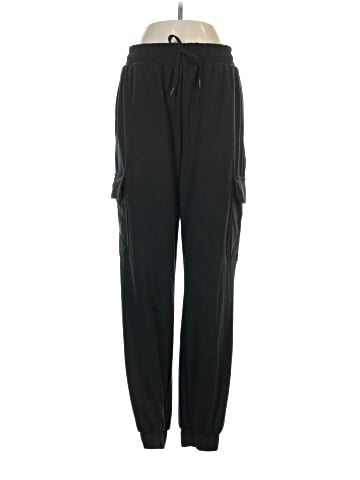 Yogalicious Cargo Pants (view 1)