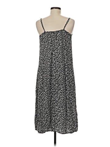 Old Navy Casual Dress (view 2)