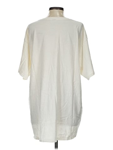 Urban Outfitters Short Sleeve T-Shirt (view 2)