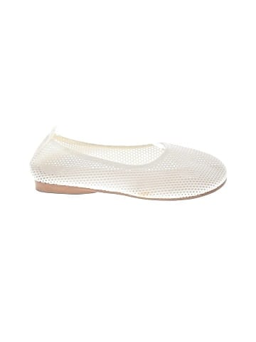 Unbranded Flats (view 1)