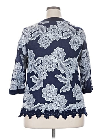 Chico's 3/4 Sleeve Blouse (view 2)