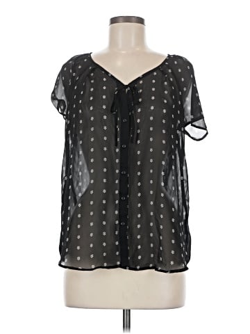 Old Navy Short Sleeve T-Shirt (view 1)