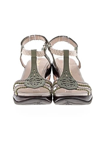 Jambu Wedges (view 2)