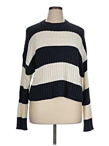 American Eagle Outfitters Pullover Sweater (view 1)
