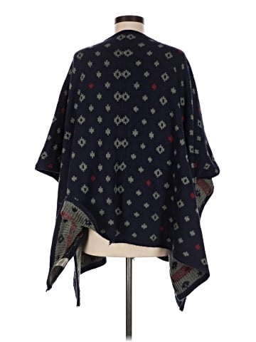 Do Everything in Love Poncho (view 2)