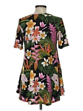 Lularoe Short Sleeve Top (view 2)