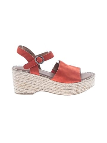 Universal Thread Wedges (view 1)