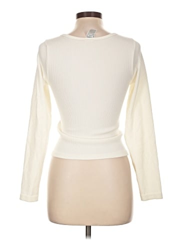 Old Navy Long Sleeve T-Shirt (view 2)