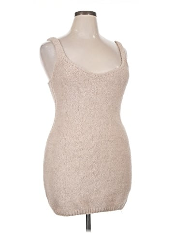 Fashion Nova Tank Top (view 1)
