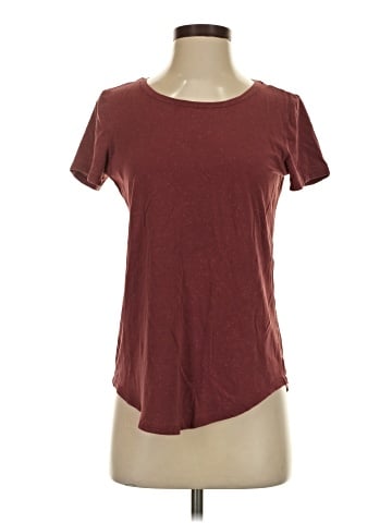 Lululemon Athletica Short Sleeve T-Shirt (view 1)