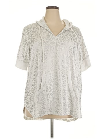 Jane and Delancey Poncho (view 1)