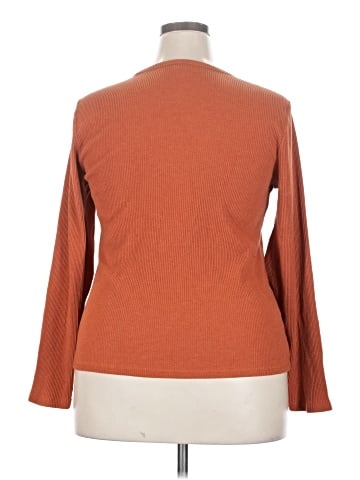Old Navy Long Sleeve T-Shirt (view 2)
