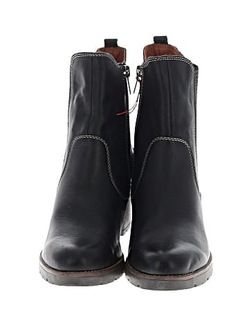 Pikolinos Ankle Boots (view 2)