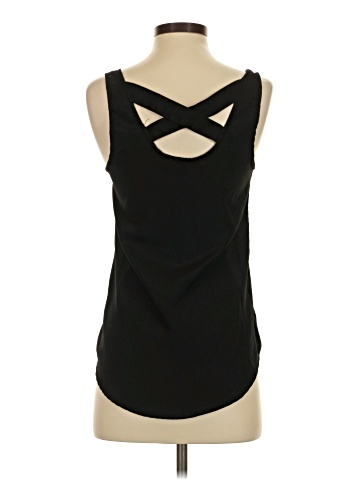 Tinley Road Sleeveless Top (view 2)