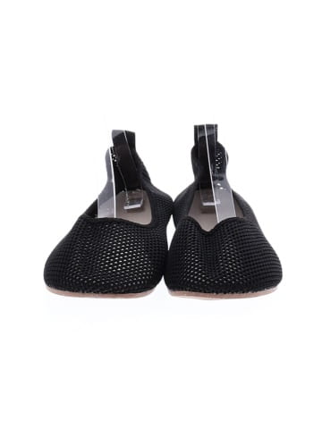Unbranded Flats (view 2)