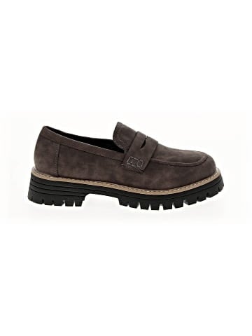 Unbranded Flats (view 1)