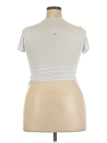 Lululemon Athletica Short Sleeve Turtleneck (view 2)