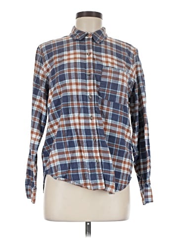 Universal Thread Long Sleeve Button-Down Shirt (view 1)