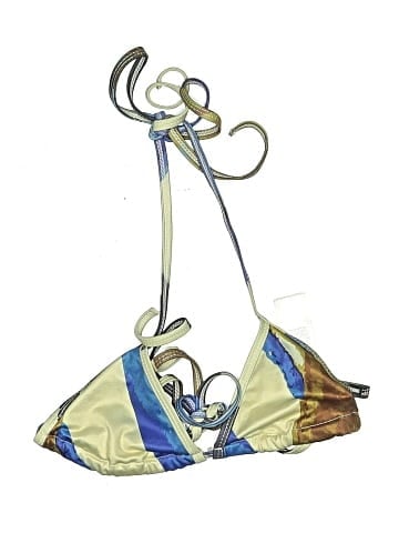 PrettyLittleThing Swimsuit Top (view 1)