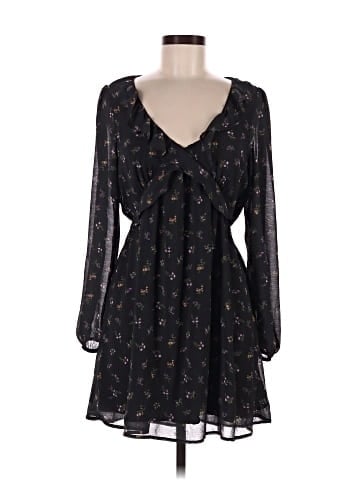 American Eagle Outfitters Casual Dress (view 1)