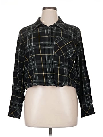 Torrid Long Sleeve Button-Down Shirt (view 1)