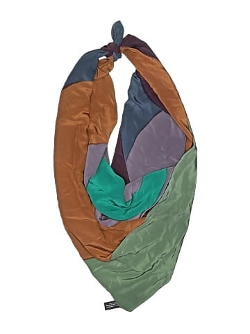 Moss scarf (view 1)