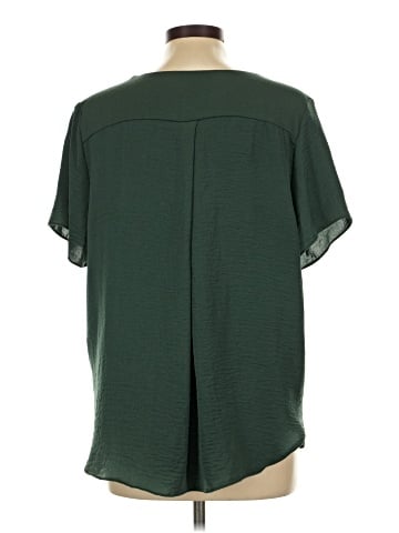 H&M Short Sleeve T-Shirt (view 2)