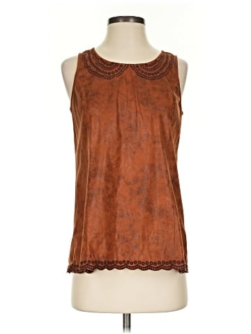 Hem & Thread Sleeveless Blouse (view 1)