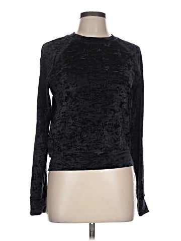 Lululemon Athletica Long Sleeve T-Shirt (view 1)