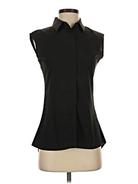 Elizabeth & Clarke Sleeveless Button Down Shirt
