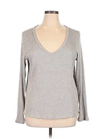 American Eagle Outfitters Pullover Sweater (view 1)