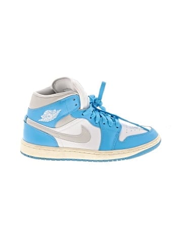 Air Jordan 1 Mid Dark Powder Blue (view 1)