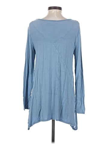 Simply Noelle Long Sleeve Henley (view 2)