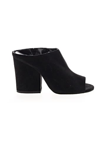 BP. Heels (view 1)