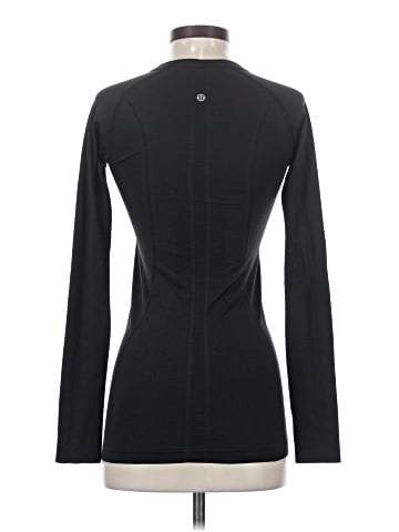 Lululemon Athletica Long Sleeve T-Shirt (view 2)
