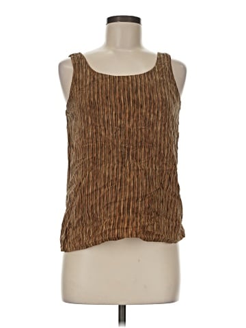 Linda Allard Ellen Tracy T-Shirt (view 1)