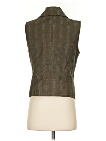 Hinge Vest (view 2)
