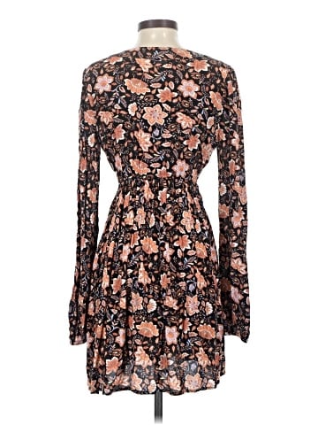 Billabong Casual Dress (view 2)