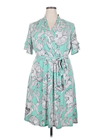 Liz Claiborne Career Casual Dress (view 1)