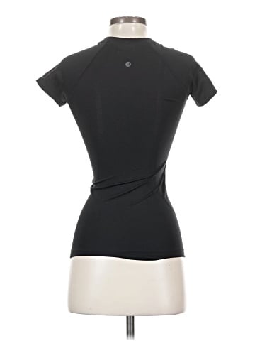 Lululemon Athletica Short Sleeve Turtleneck (view 2)