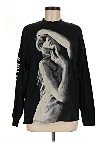 Taylor Swift Long Sleeve T-Shirt (view 1)