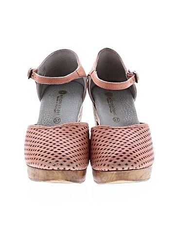 Eric Michael Heels (view 2)