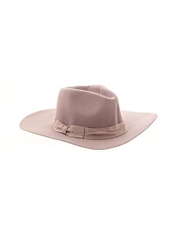 Unbranded Fedora (view 1)