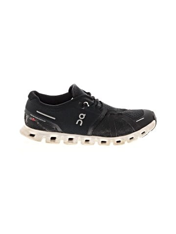 On Cloud Sneakers (view 1)