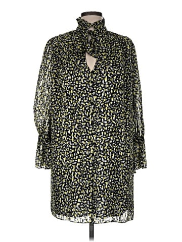 Alice + Olivia Casual Dress (view 1)