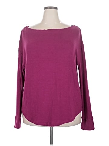 New York & Company Long Sleeve T-Shirt (view 1)