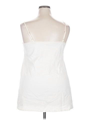 Woman Within Sleeveless Top (view 2)
